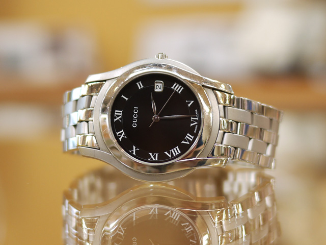 グッチ（時計）の金属バンド、純正コマ足してサイズ長くしました