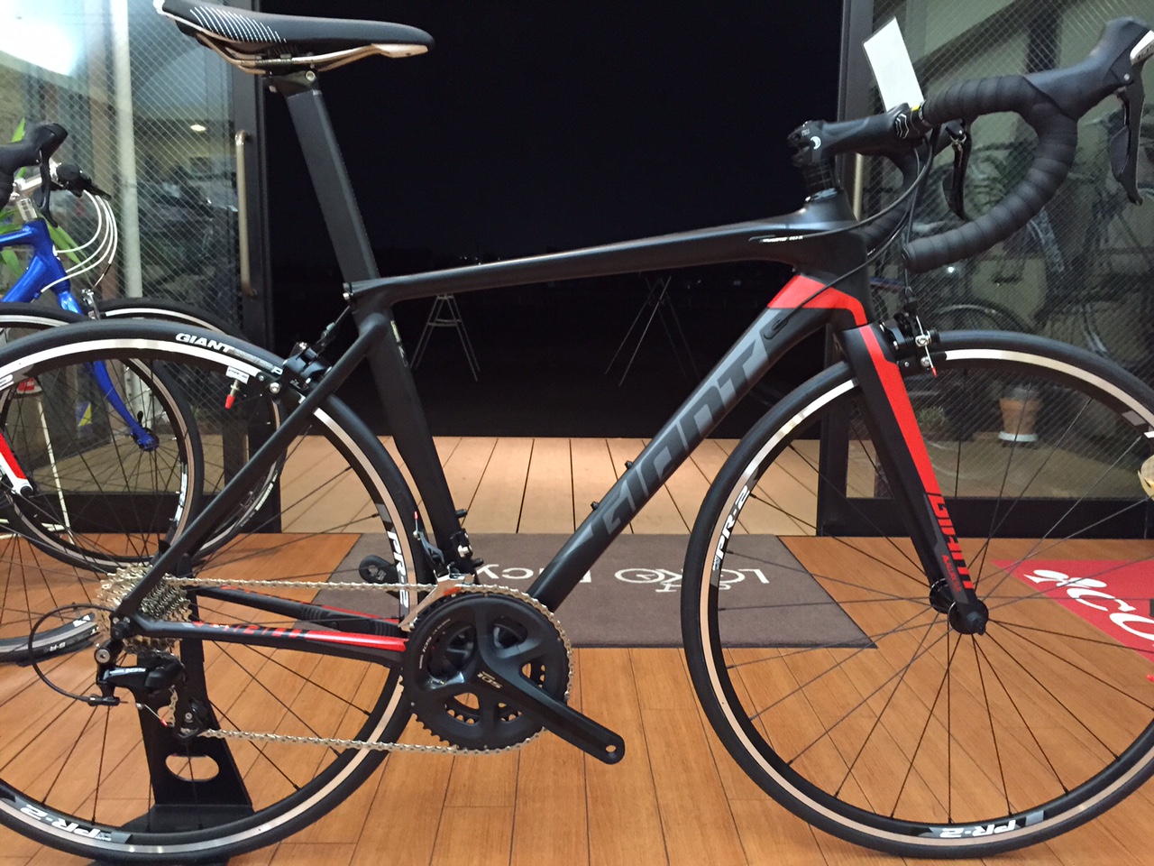 3/8 GIANT TCR SLR 2 | LOKO Bicycle