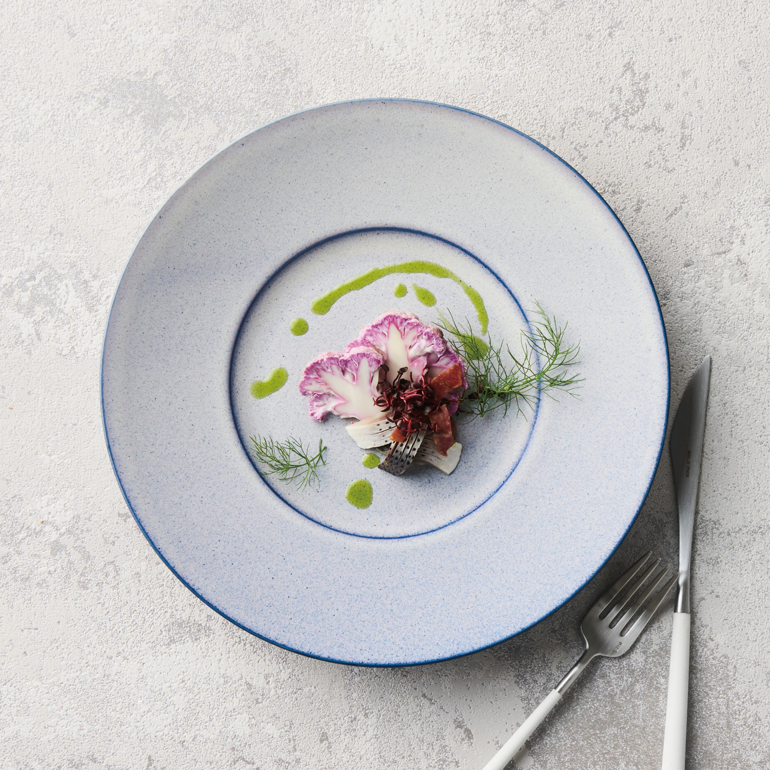 薫雲 ワイドリムプレート 24cm（ブルー） – 皿・プレート – 一流