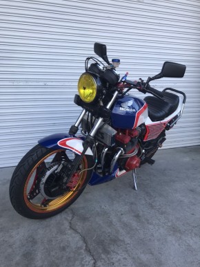 HONDA CBX400F 青白｜旧車カスタム＆レストア｜テクニカルサービス本多