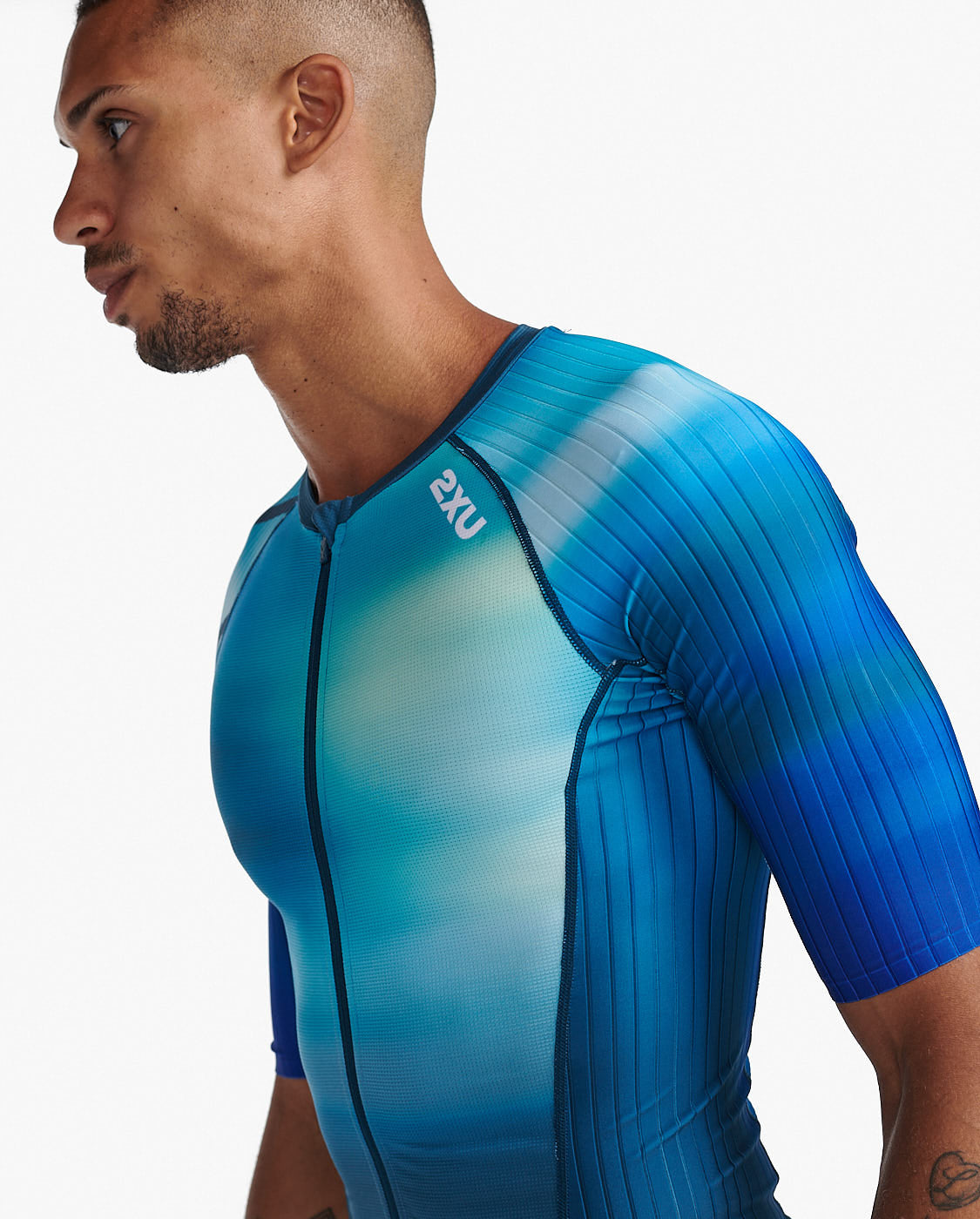 Aero Tri Sleeved Top – 2XU