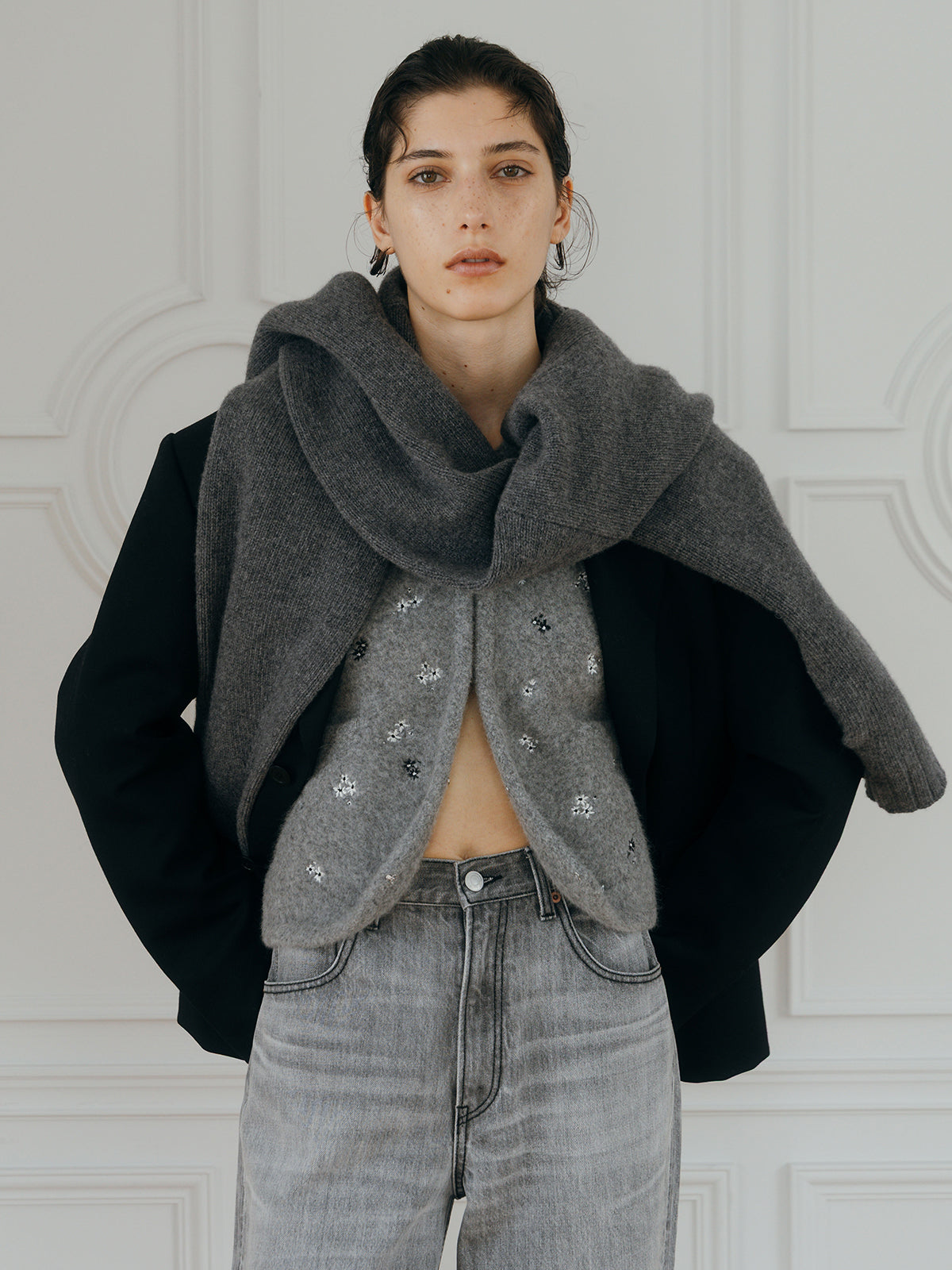 FLOWER EMBROIDERY KNIT JACKET