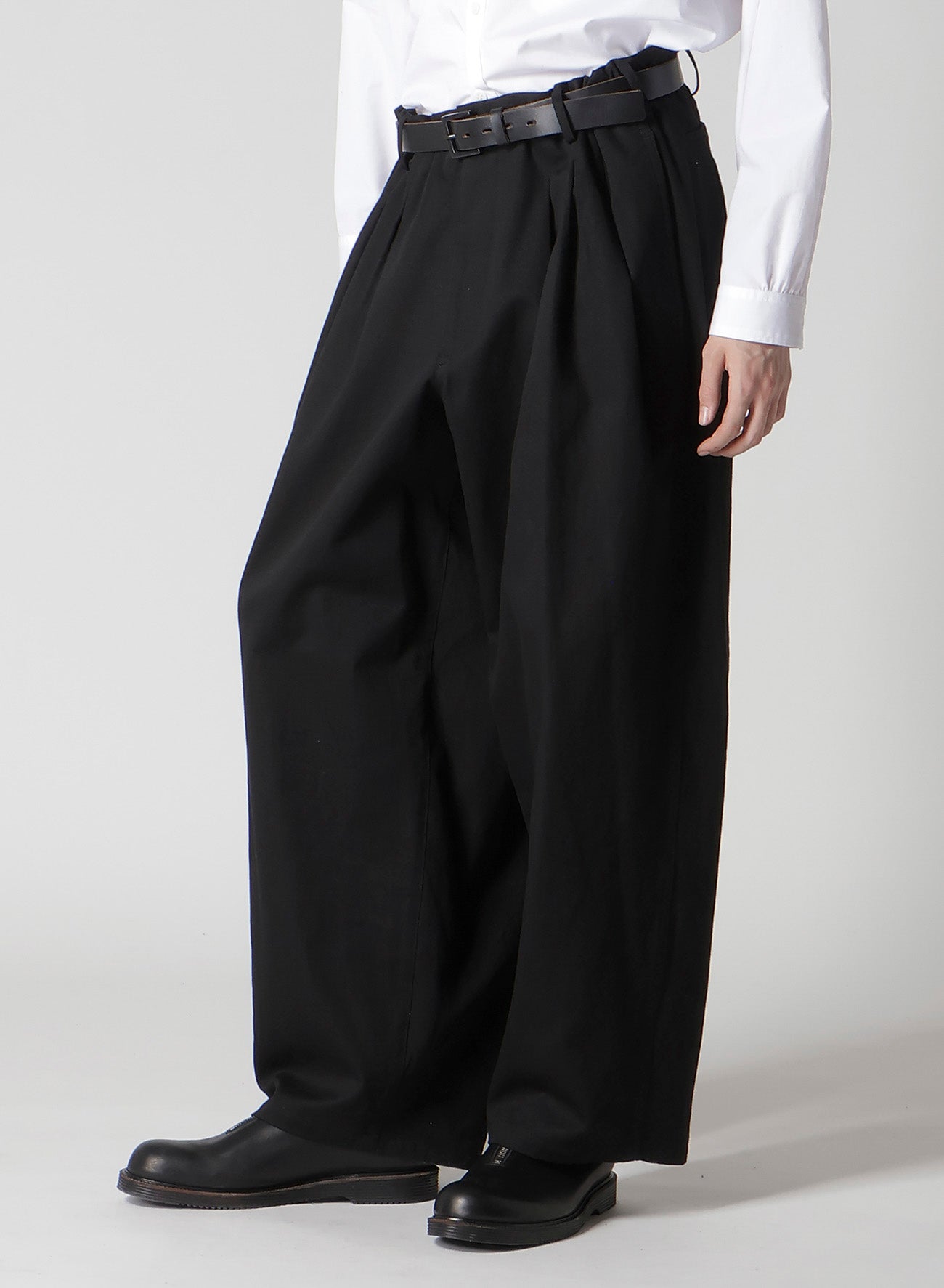 KATSURAGI 12-TUCKS PANTS – THE SHOP YOHJI YAMAMOTO