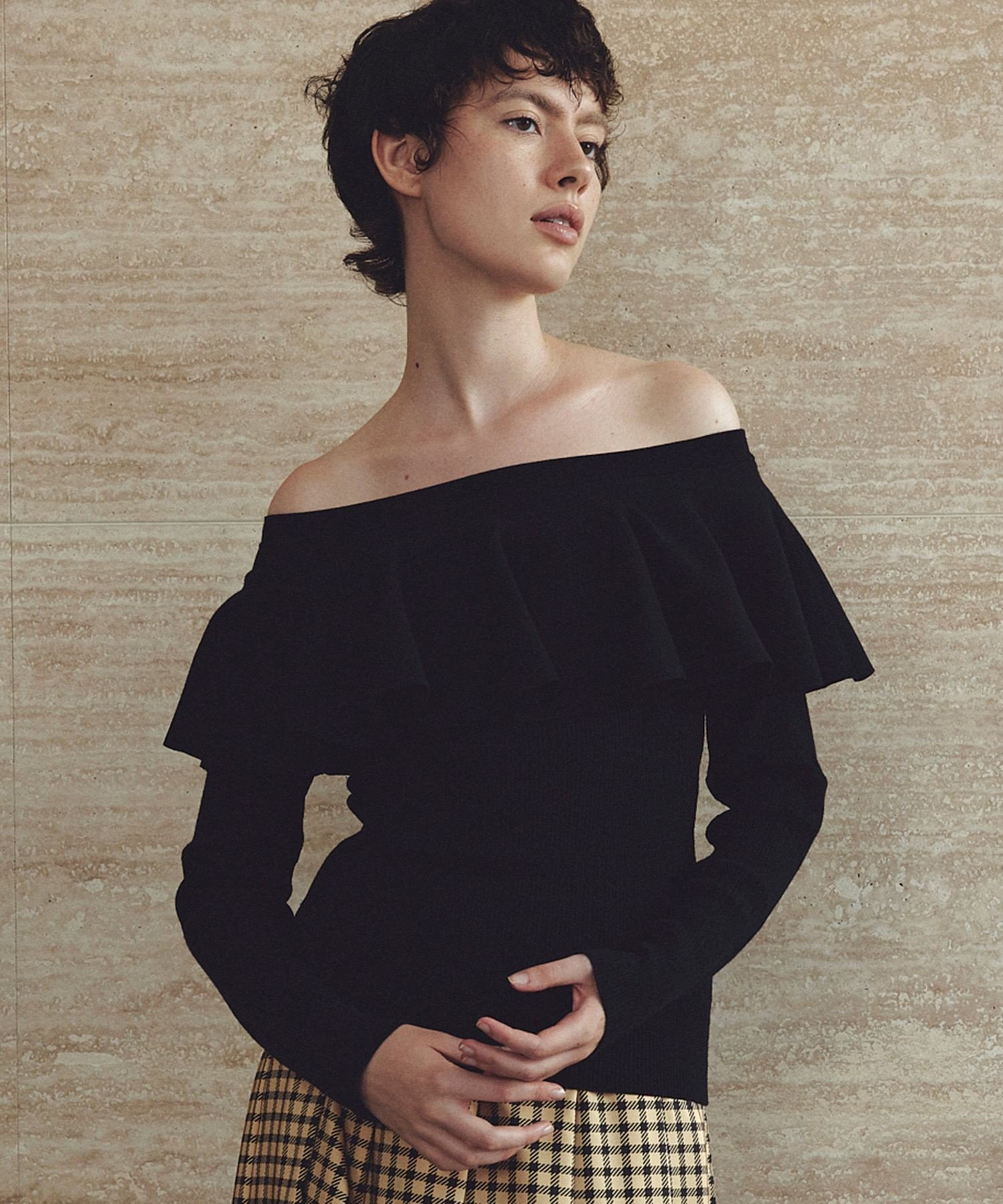 allureville｜【LOULOU WILLOUGHBY】ラッフルオフショルプルオーバー