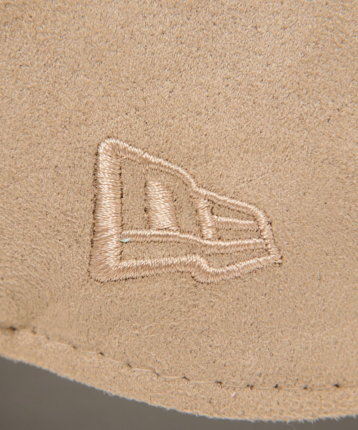 BEAUTY&YOUTH 【別注】<NEW ERA>スエードライクキャップ BEAUTY&YOUTH UNITED ARROWS｜【別注】<NEW ERA>スエードライク ロゴ