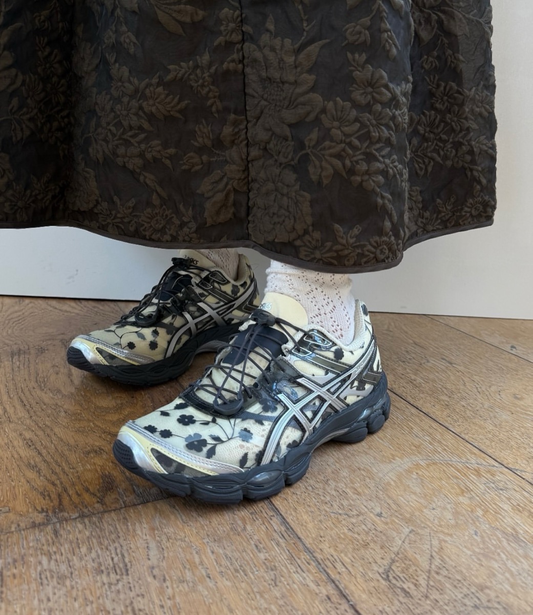 Cecilie Bahnsen x ASICS Gel-Cumulus 16 SSCBが国内6月27日より発売