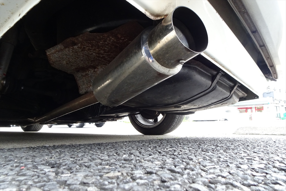 ワンオフマフラーを検討している方へ。気になる車検などについて解説