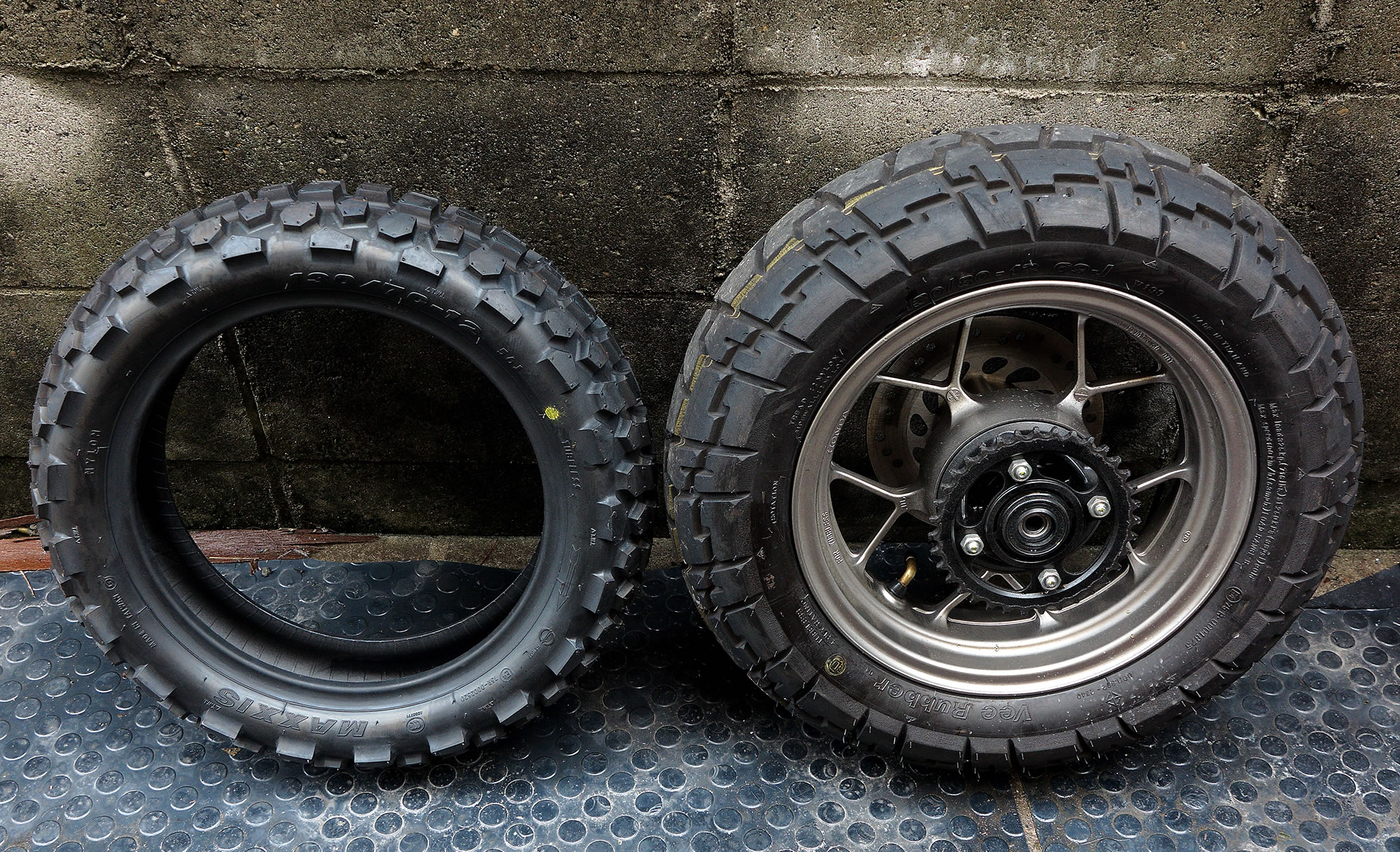 モンキー125 JB02 ブロックタイヤ化