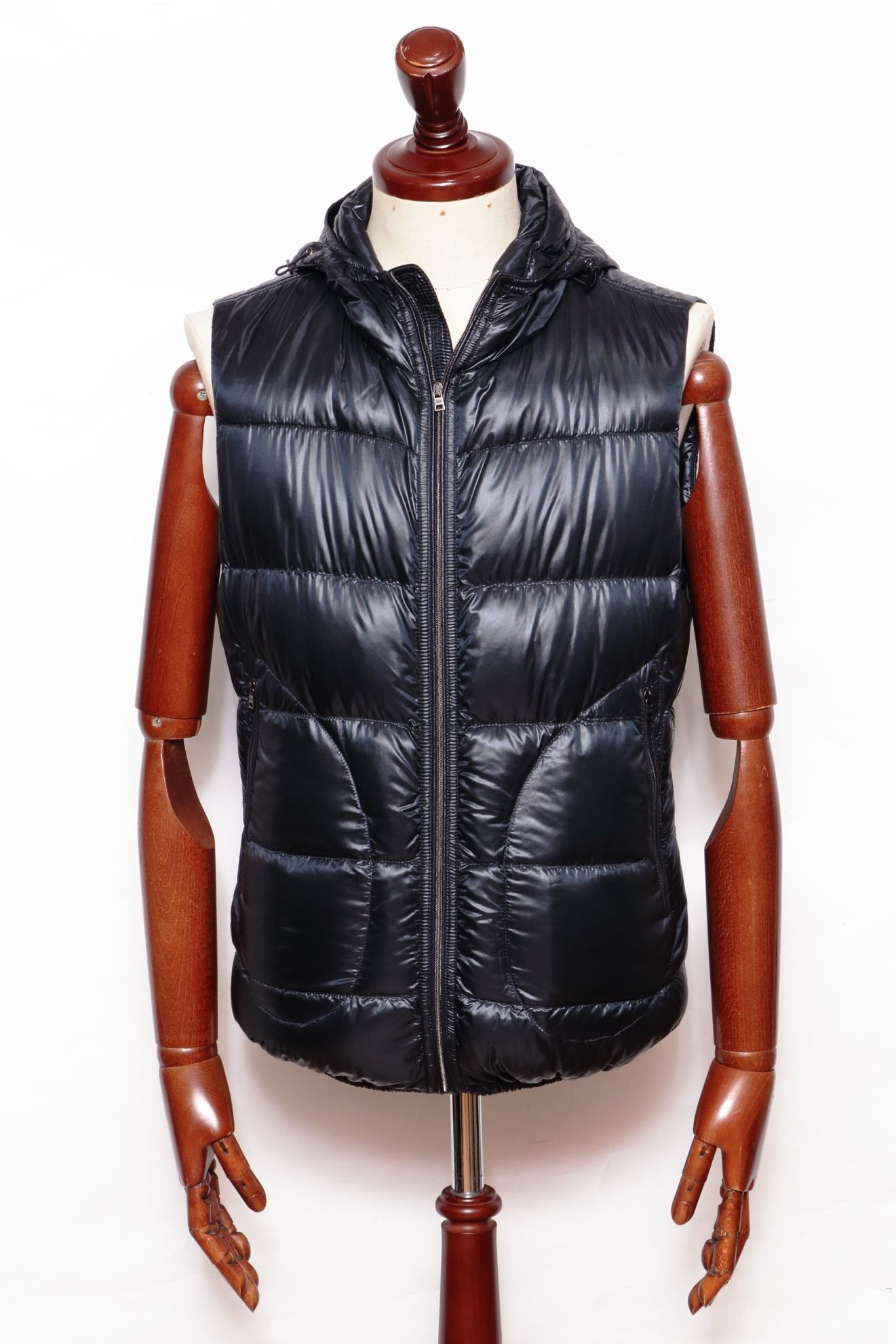 HERNO - PI001212U 超軽量ナイロン パッカブル ライトダウンベスト