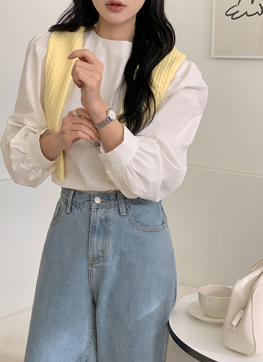 ラウンドネックパフスリーブブラウス | レディースファッション通販