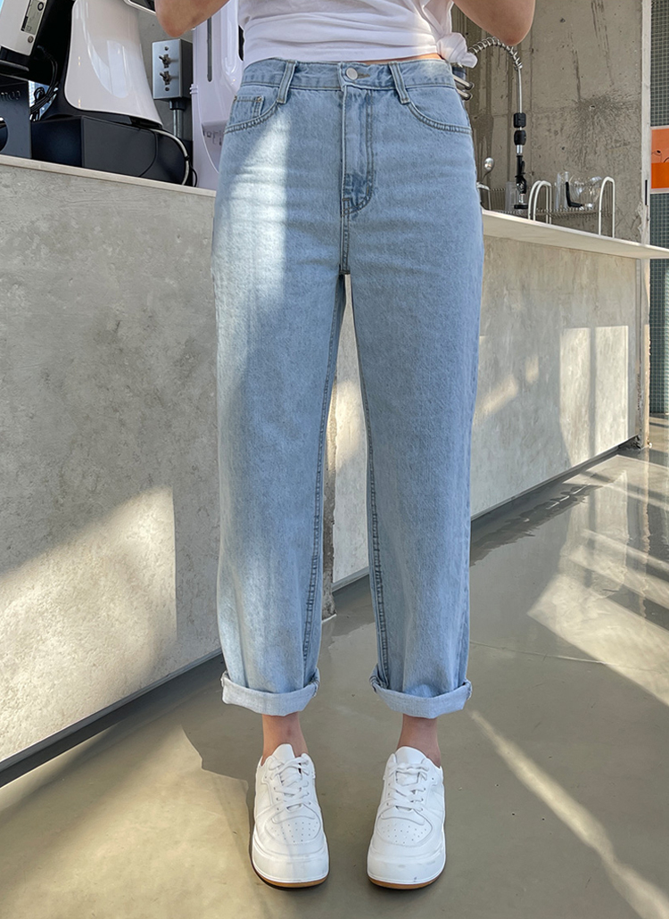 ストレートライトブルーデニムパンツ | レディースファッション通販