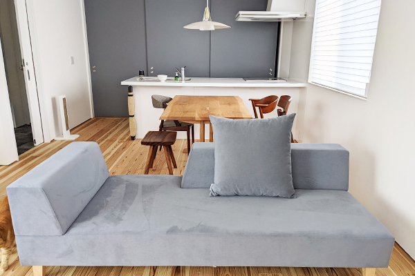 PIVO 3人掛け + PIVO スツール | お客様の声 | ソファ専門店FLANNEL SOFA