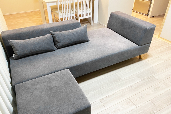 PIVO 3人掛け + PIVO スツール | お客様の声 | ソファ専門店FLANNEL SOFA