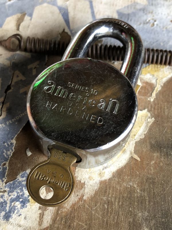 Vintage American Lock Co Series 10 Hardened Padlock (B404
