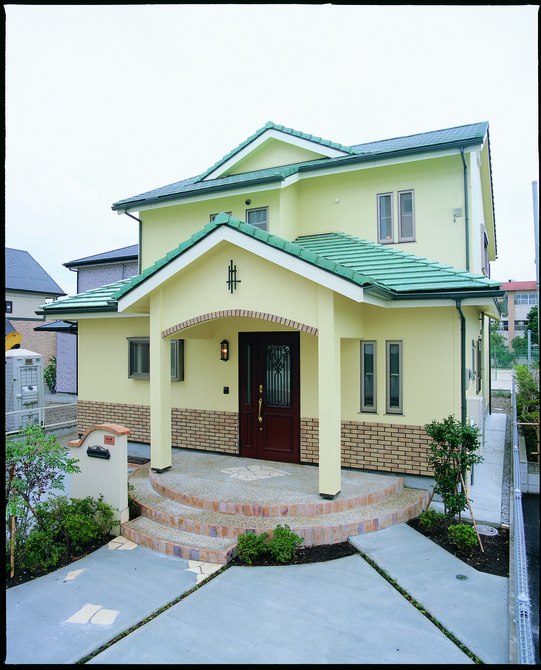 黄色いかわいい家｜施工事例について｜鹿児島市・南九州市・姶良市