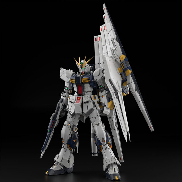 究極のガンプラ「PG UNLEASHED 1/60 νガンダム」が抽選販売
