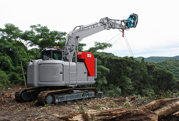 スイングヤーダ（旋回ブーム式タワー付集材機械） | イワフジ工業株式会社