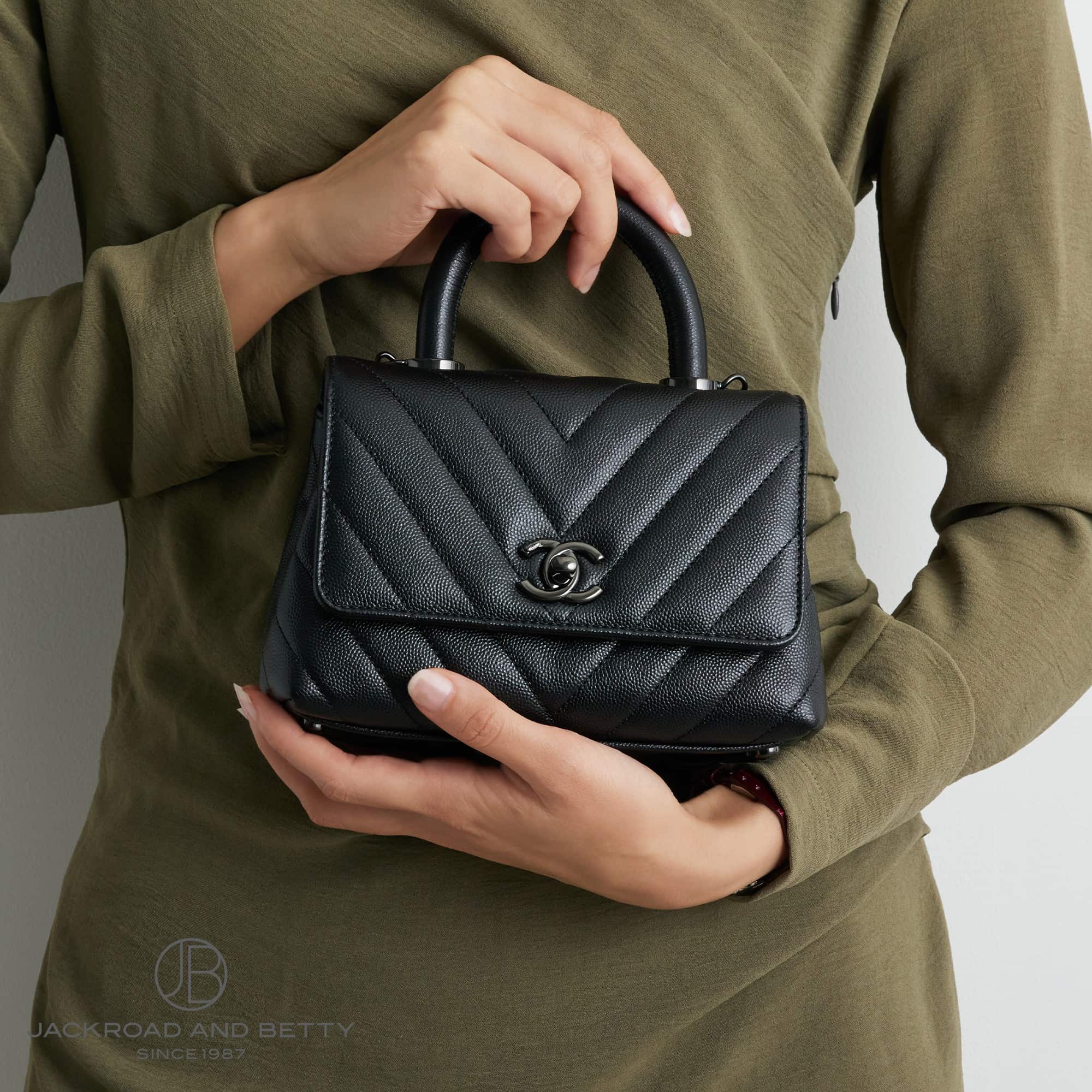 Vステッチ ココハンドル 19 ミニ トップハンドル フラップ バッグ