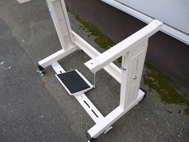 工業用ミシンの脚