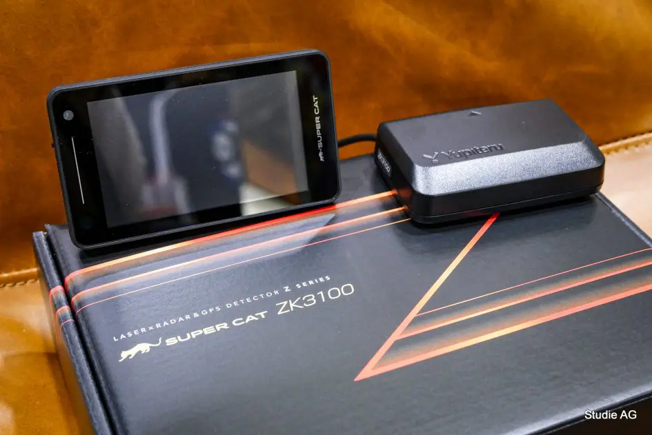YUPITERU最新レーダー/レーザー探知機ZK3100 | Studie[スタディ]