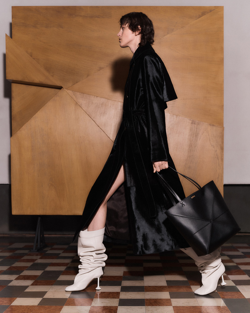 Loewe Mixes Neat Shapes With Bold Details for PF23 - PurseBlog