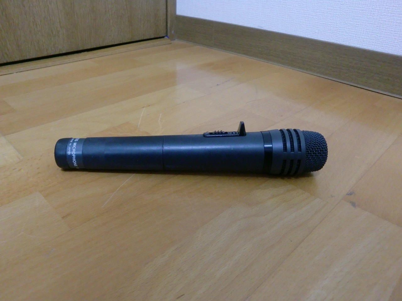 TOA ワイヤレスマイク WM-1200 トーア ハンドマイク マイクロフォン 800MHz