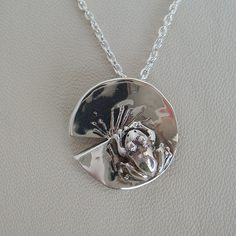 蓮の葉蛙ペンダント-カエルネックレス かえるシリーズ silver925 福岡