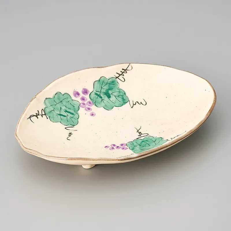 手描き赤ダミ椿三ッ足楕円皿(楕円形の中皿(和食器))|食器通販の陶磁庵