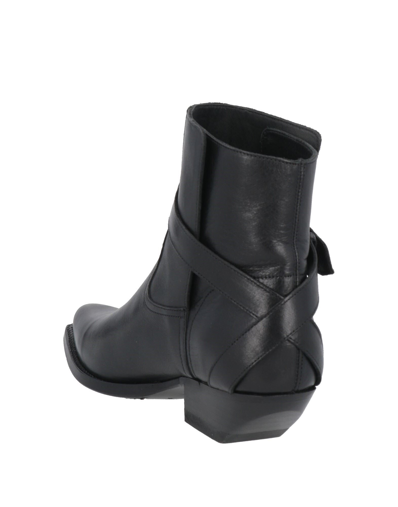 CELINE シューズ | ショートブーツ ブラック レディース | YOOX