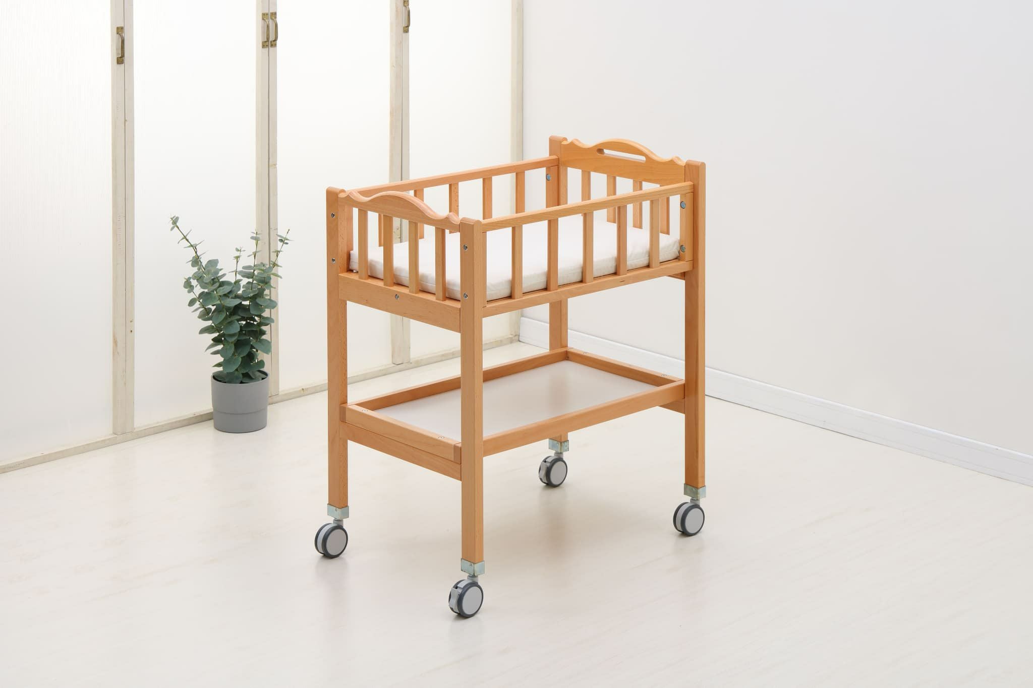 木製新生児ベッド Bタイプ・マット付 | 国産ベビーベッド製造メーカー