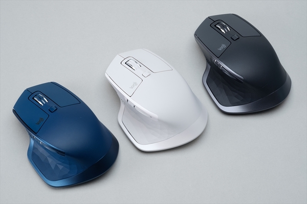 ASCII.jp：3台のPCをまたいでデータ移動!? 最強次世代ワイヤレスマウス