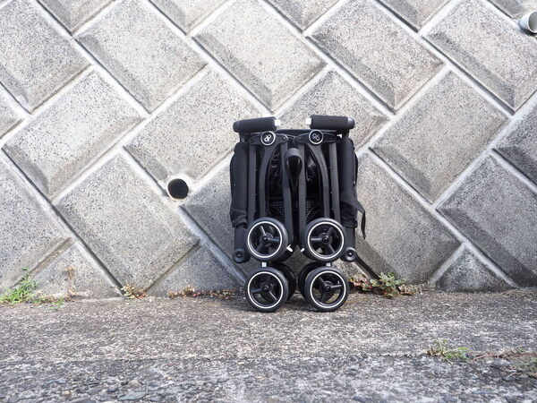 ASCII.jp：折りたたみベビーカー買いました「ポキット」