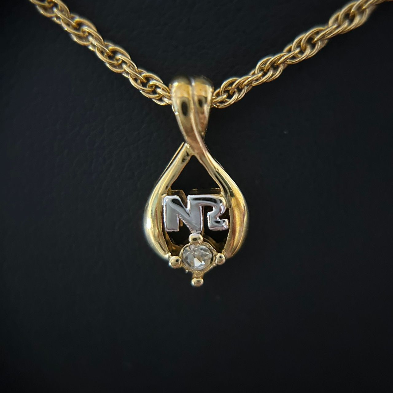良品】ニナリッチ NR ロゴ ネックレス ゴールド ペンダント しずく型