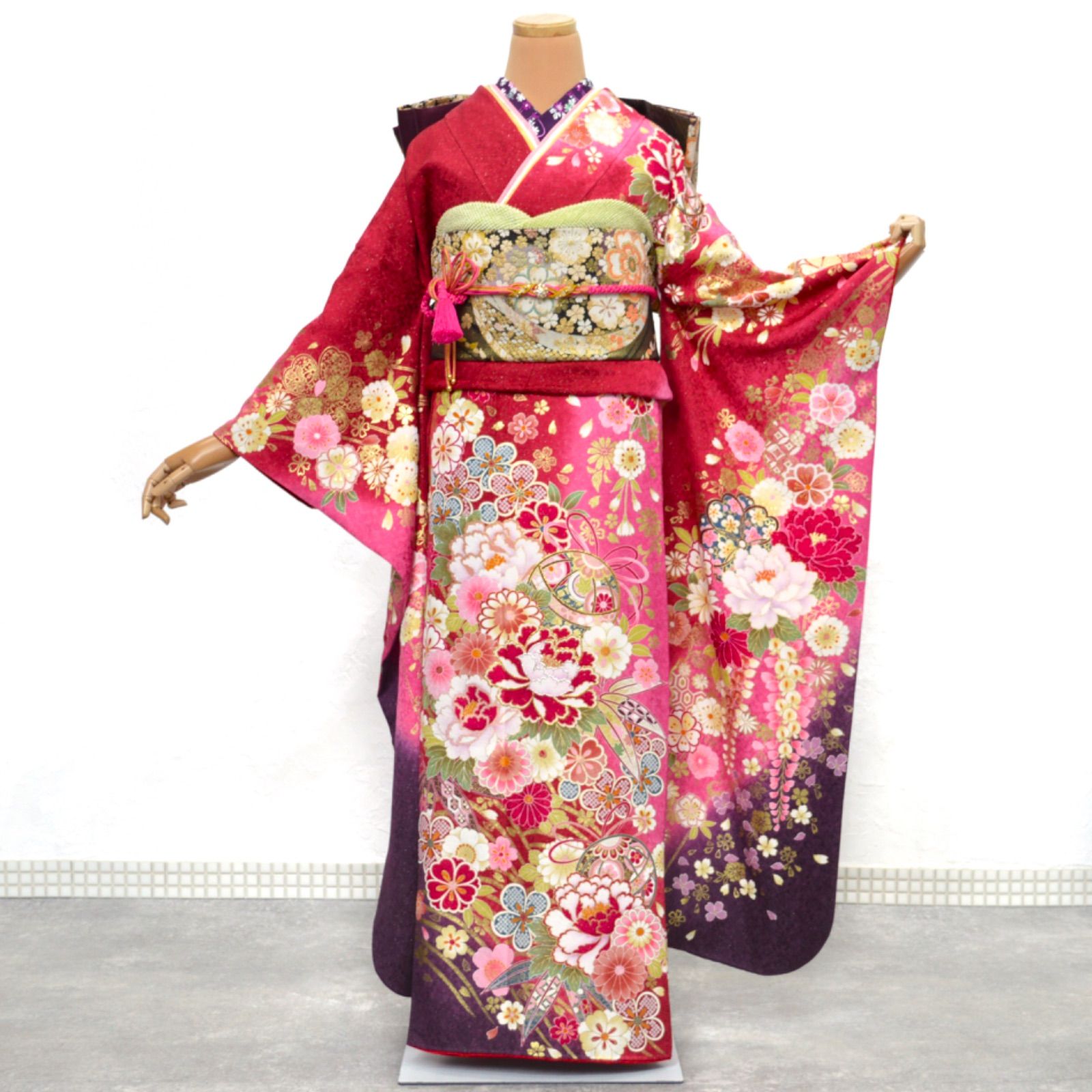 美品》正絹 振袖フルセット M〜Lサイズ 成人式 新古典 金彩 レッド