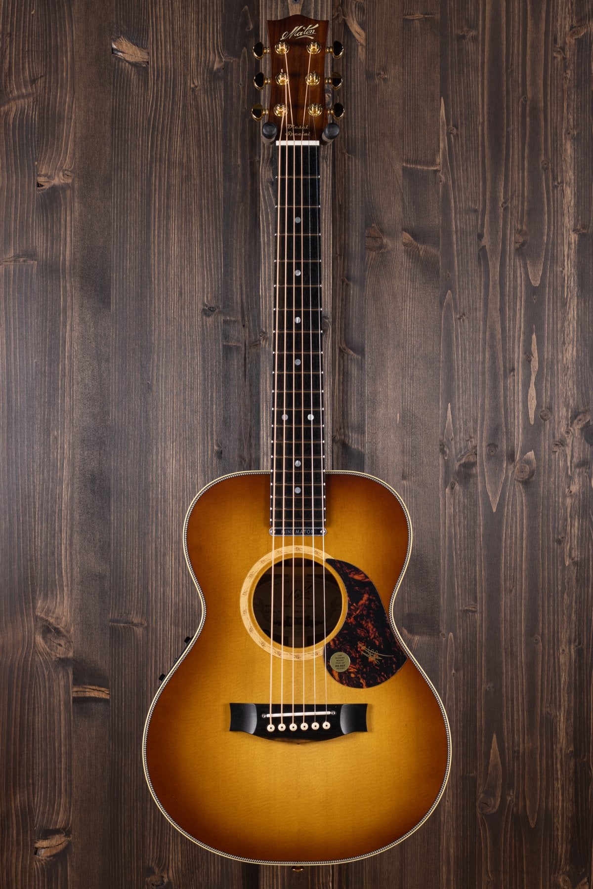 Maton Guitars EMD6 Mini Diesel - 14873 - Artisan Guitars