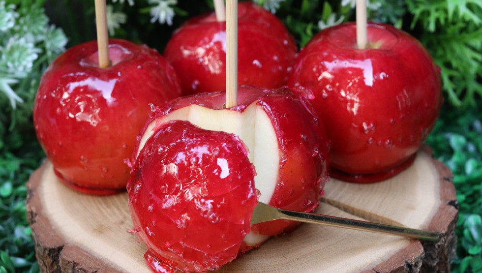 ついに大阪上陸！】りんご飴専門店「代官⼭Candy apple」が難波道頓堀