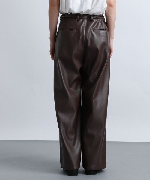 セール】シンセティックレザーバギーワイドパンツ(HARE)（その他パンツ