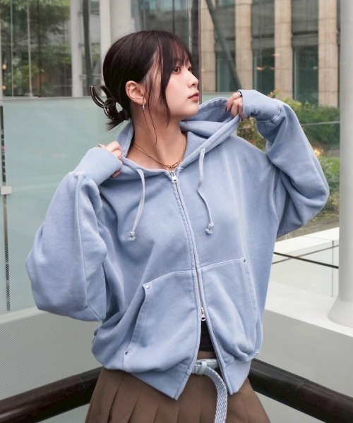 INTER FACTORY（インターファクトリー）の「kurumi - スタッズ付きZIP