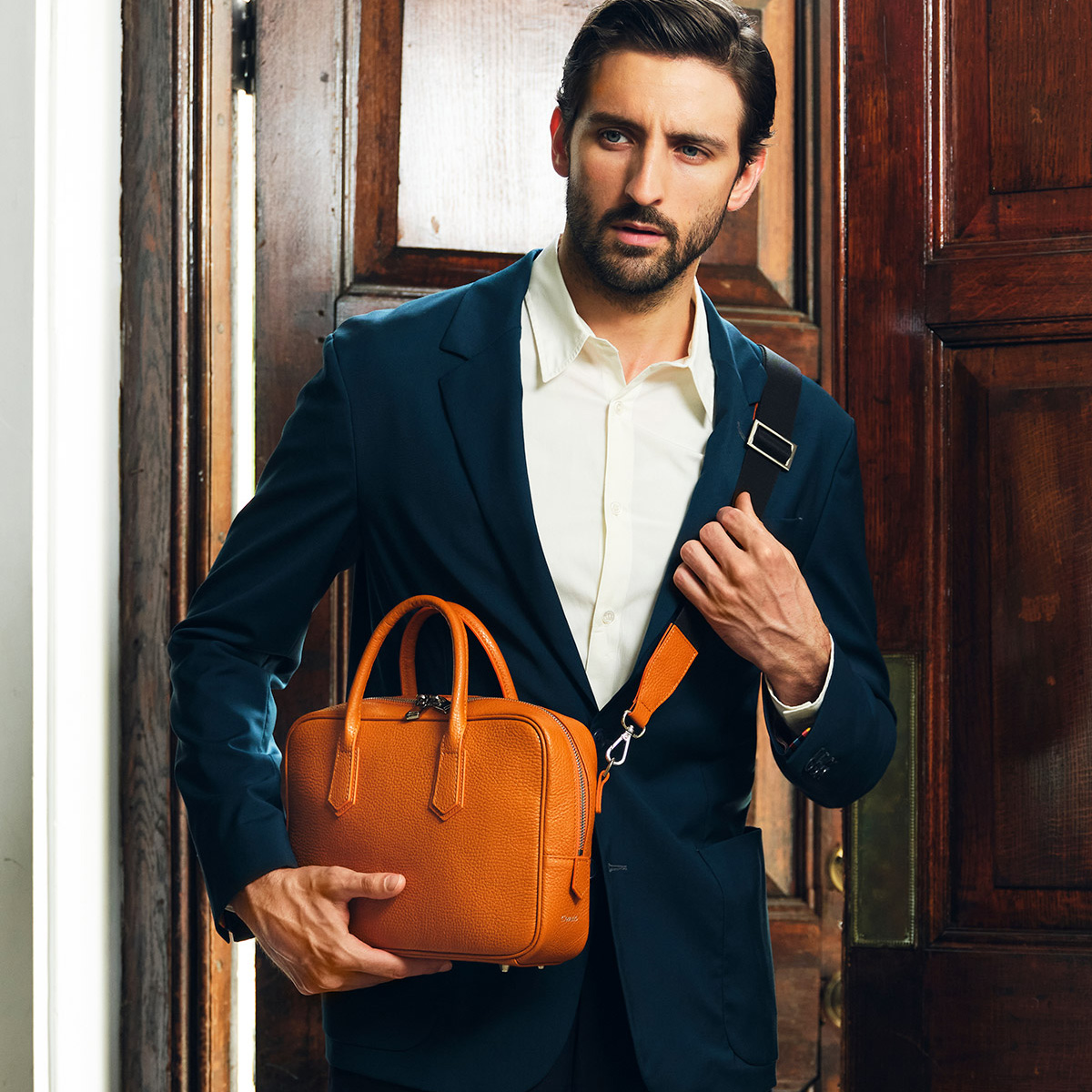 新商品入荷】優美なイタリアンレザー「エメリーⅡ」 ミニショルダー