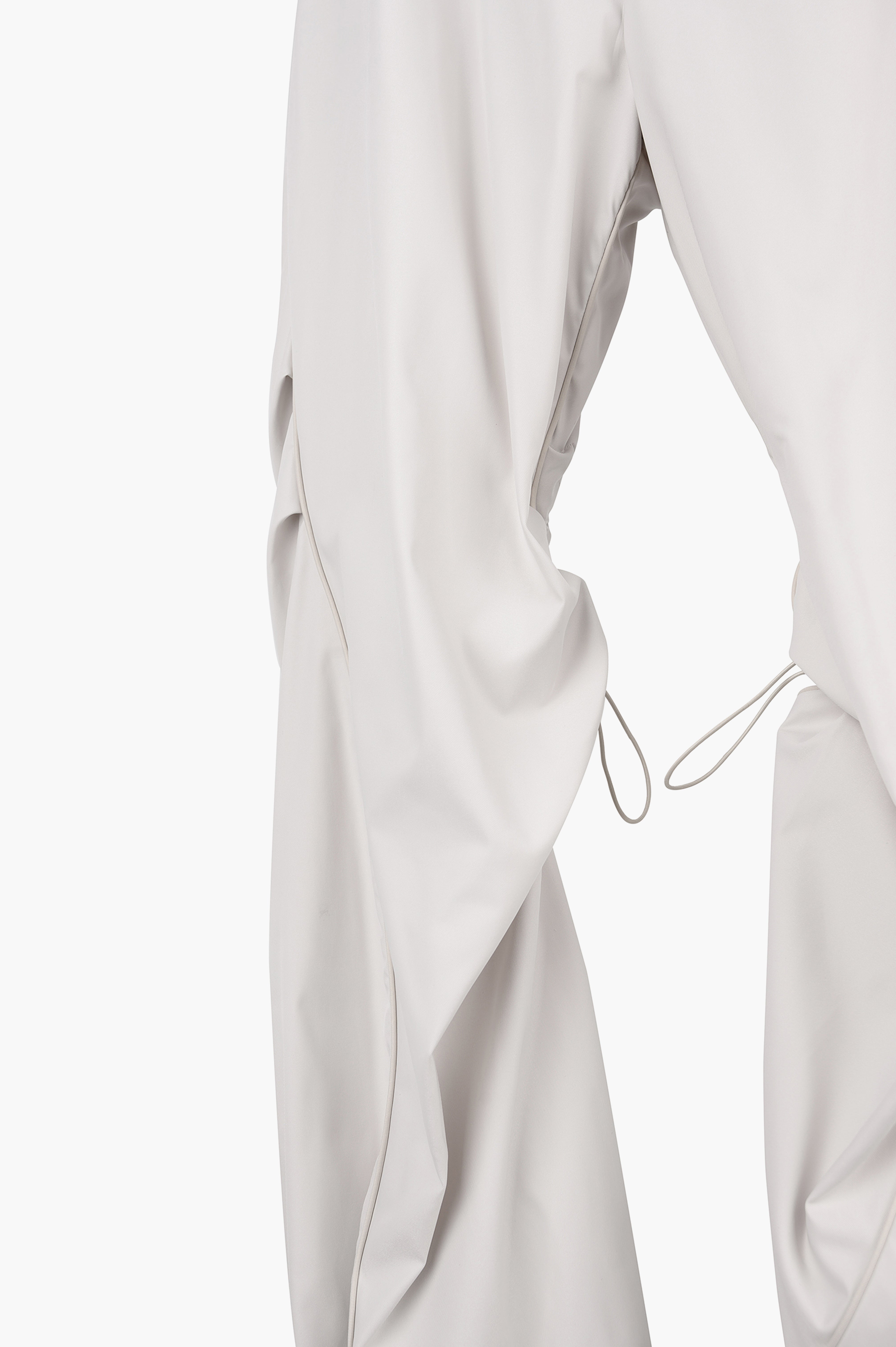 SINUATE DRAWSTRING PANTS – COMMON DIVISOR