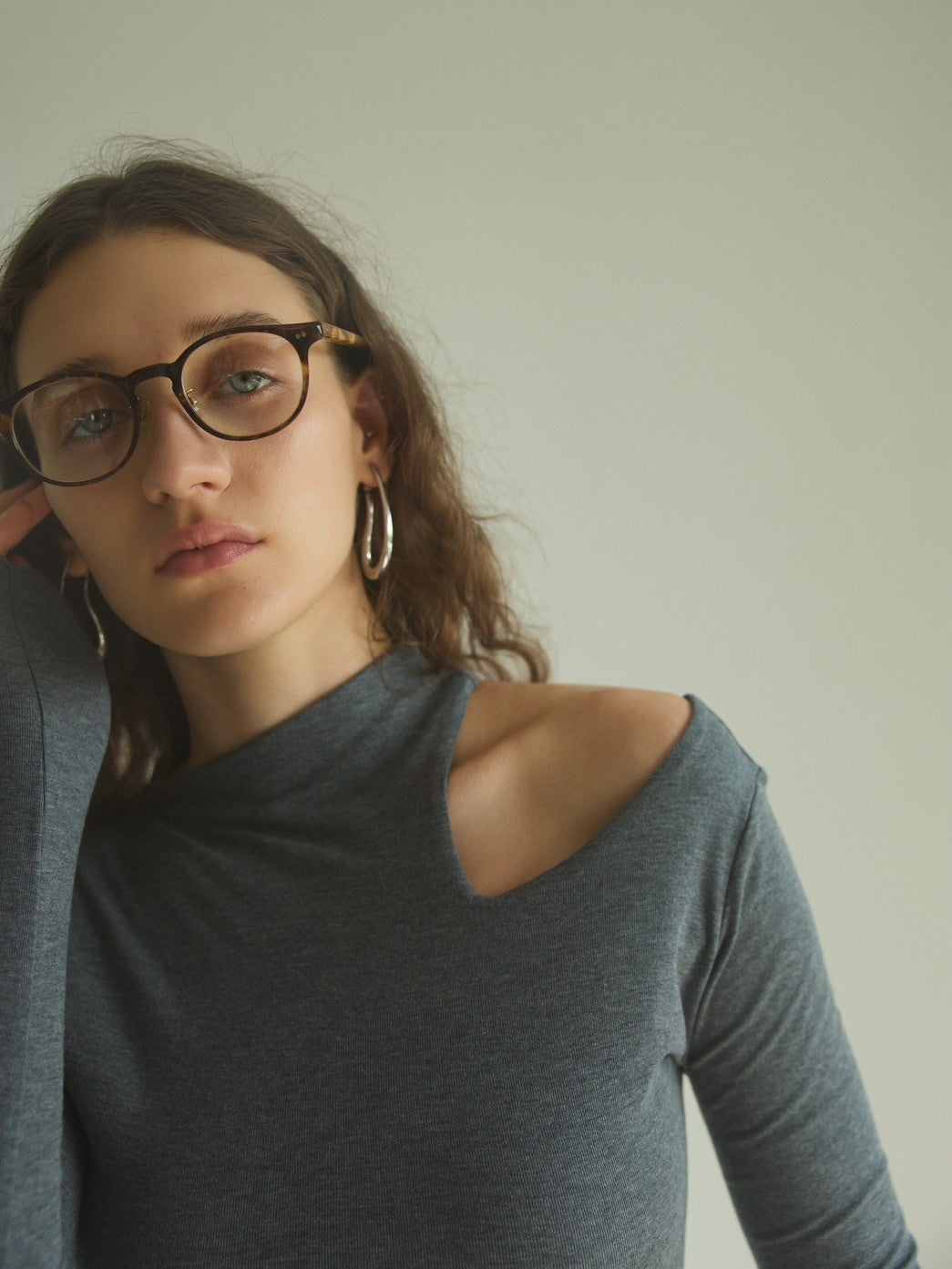 ショルダーオープンカットオフT Colas｜Cygne(シーニュ) 公式サイト