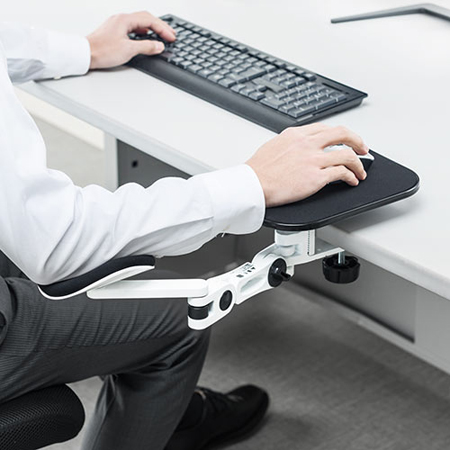 エルゴノミクスアームレスト マウスパッド付き クランプ固定式