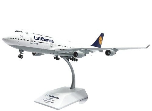 ANA Boeing 777-300ER JA789A Star Wars BB-8 JC Wings EW4773005