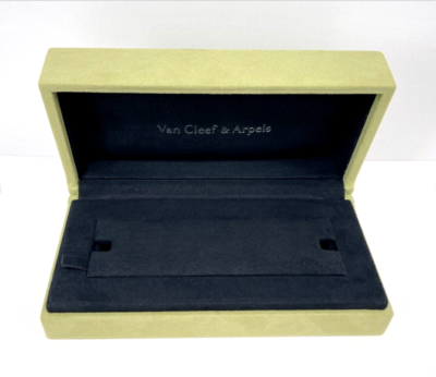 Van cleef & Arpels genuine Bracelet case Green Suede VCA Jewelry