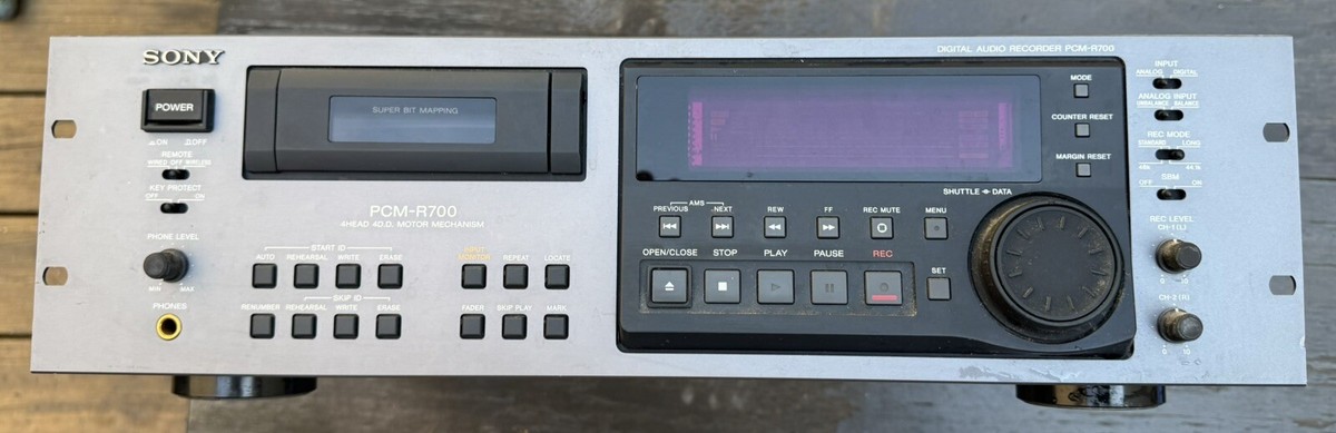 SONY PCM-R700 Digital Audio Tape DAT Rack and Remote fully