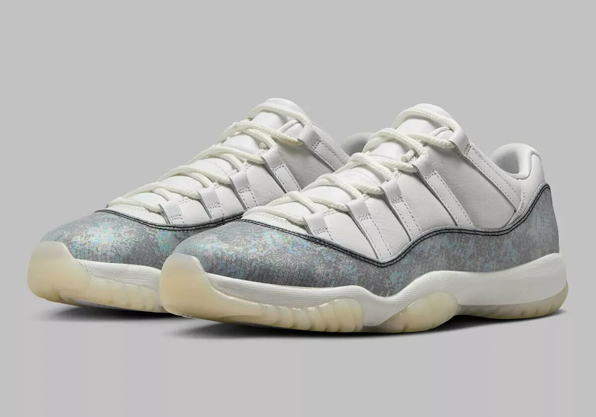 Air Jordan 11 Retro Low CNY Men Sz 10.5 Black/Summit White HQ7000