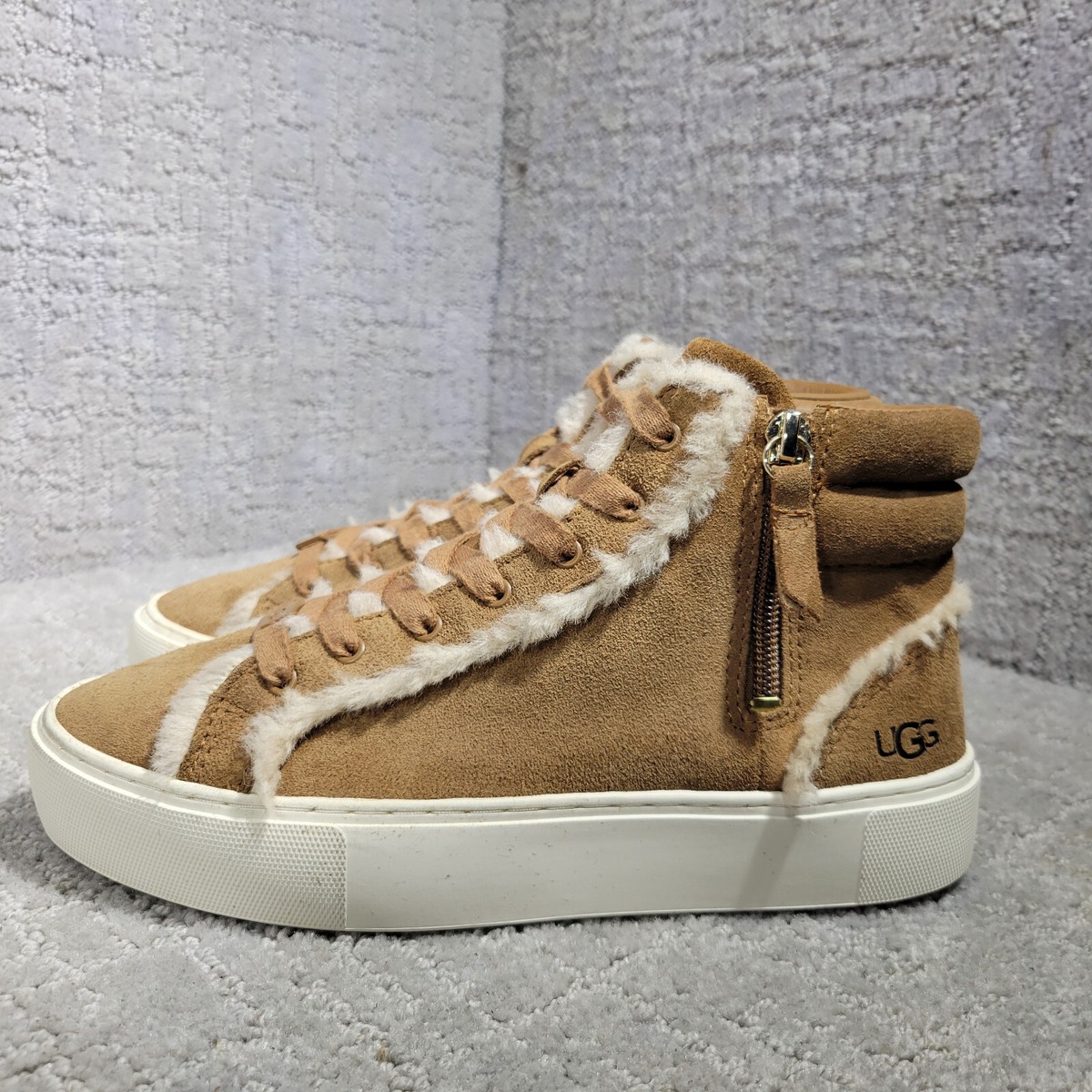 UGG Olli Heritage Women's Size 6 US Chestnut Suede Lace up