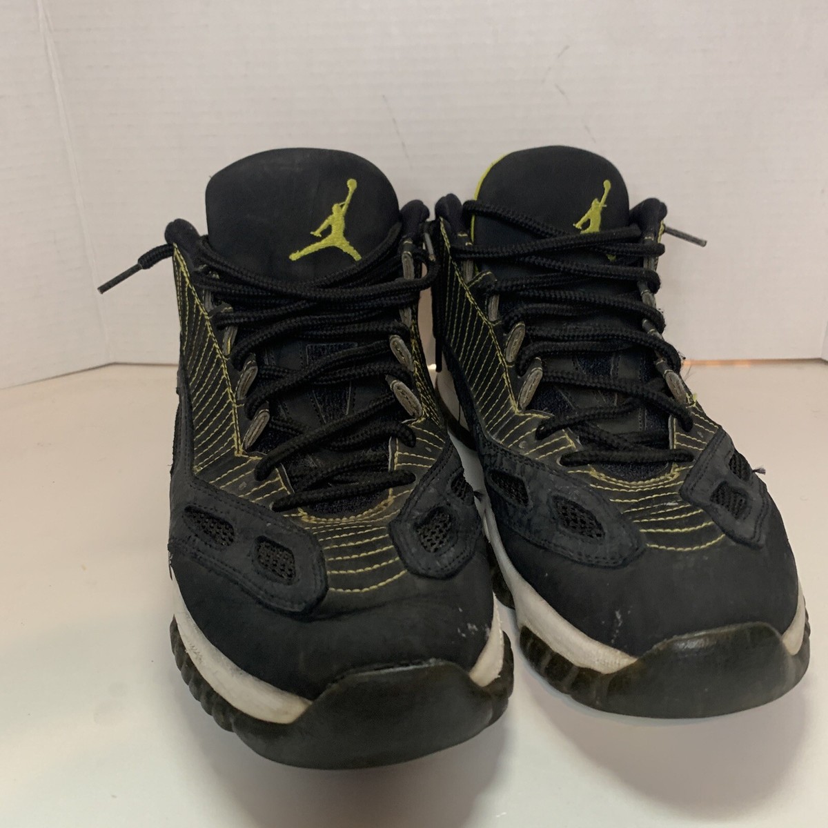 Nike Air Jordan 11 Retro IE Low Zest Mens Size 11 Black Suede