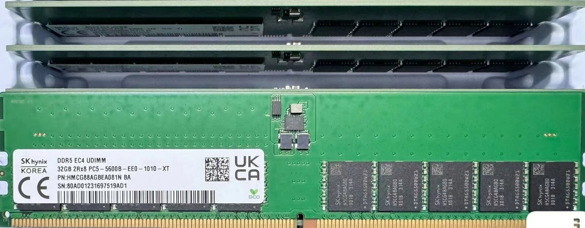 SK Hynix 32GB DDR5 5600MHz ECC RAM EC4 UDIMM 2Rx8 PC5-5600B-EE0