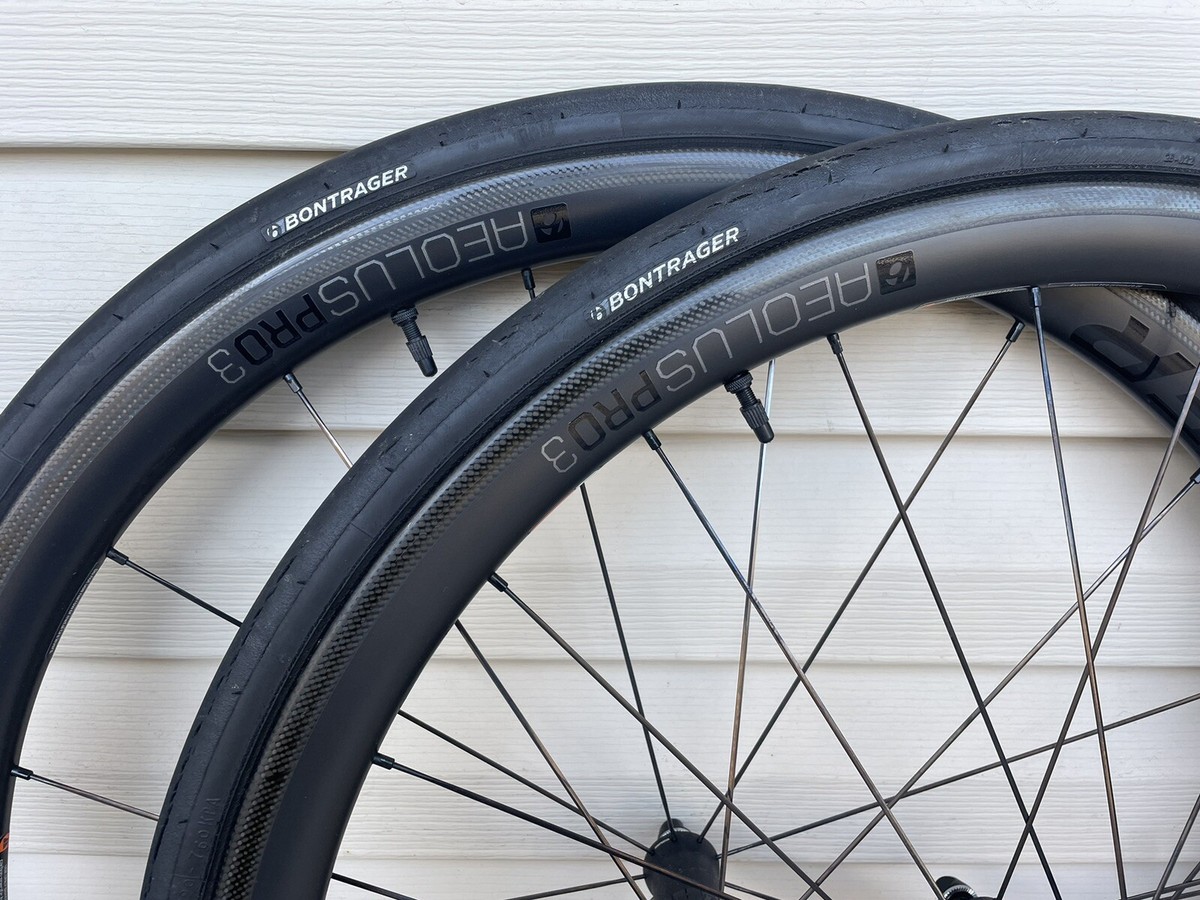 Bontrager Aeolus Pro 3 Carbon Tubeless Rim Brake Wheelset. 10